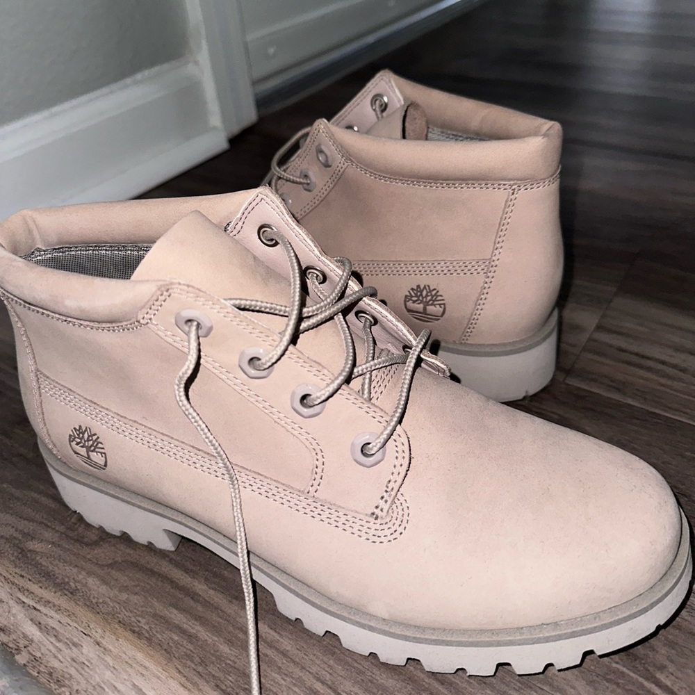 Timberland Women’s Waterproof Ankle Boots - Picture 1 of 4